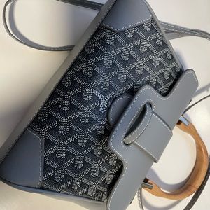 Grey mini bag, on-hold